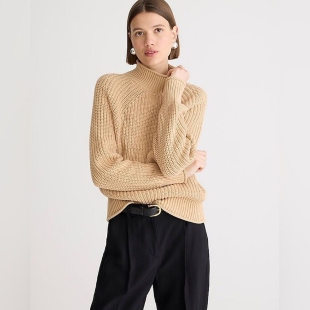 J. Crew Sandy Beach Tan Rollneck Relaxed Pullover Sweater in Size XS/S BE159